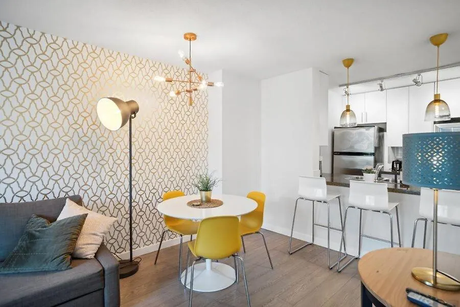 Appartamento Downtown Retreat With Pool Jacuzzi And Gym Near Rogers Arena Vancouver 0*,  Canada