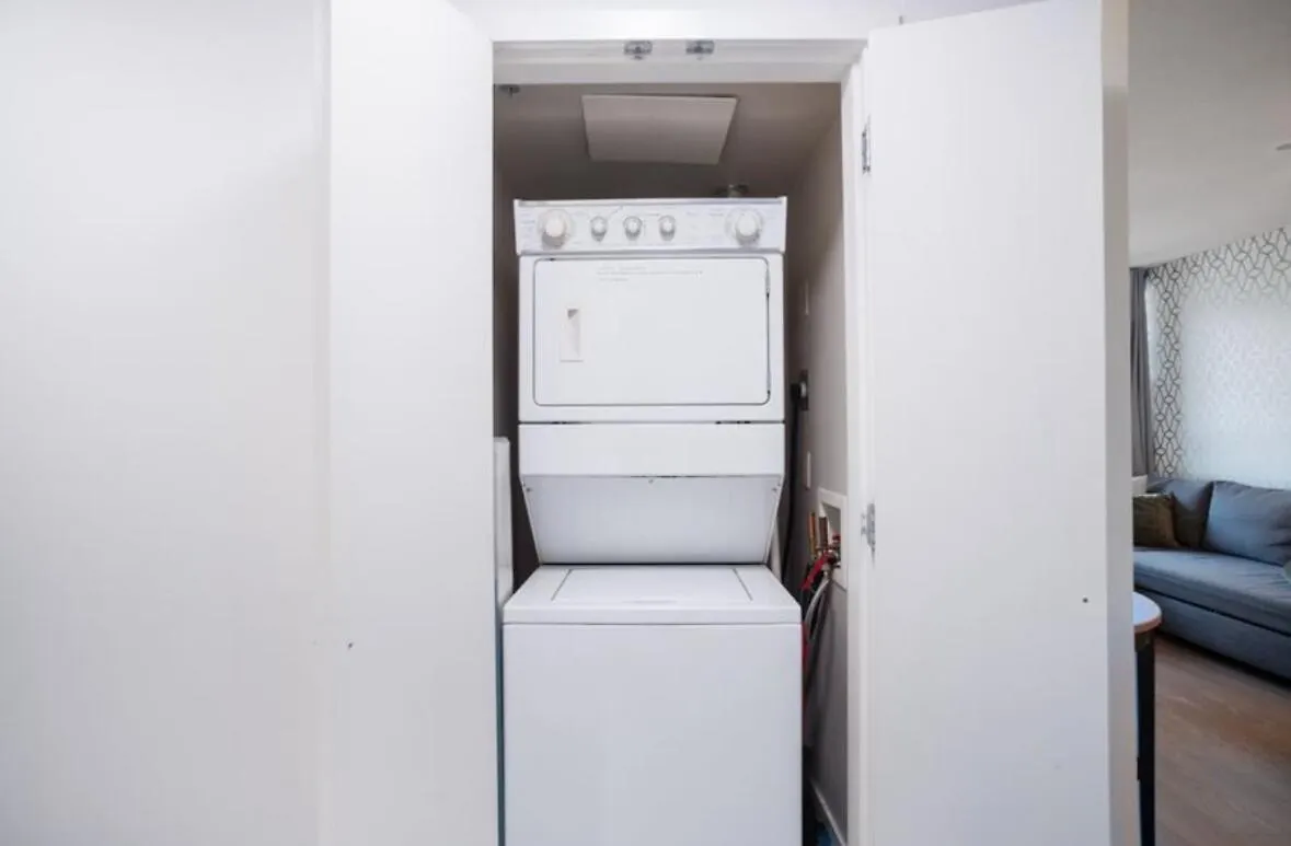 Appartamento Downtown Retreat With Pool Jacuzzi And Gym Near Rogers Arena Vancouver